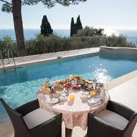 Philae Bed & Breakfast Menton