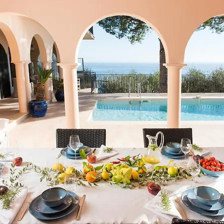 Philae Bed & Breakfast