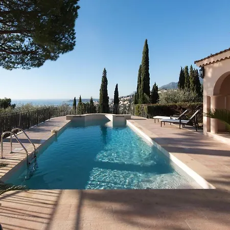 Philae Bed & Breakfast