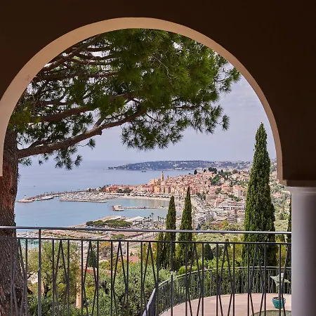 B&B Philae